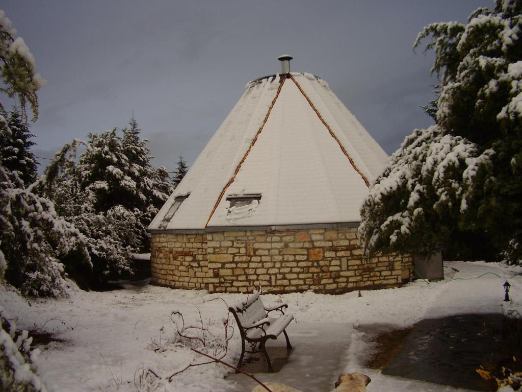 Theasis-Igloo Villa Pramanta Bagian luar foto